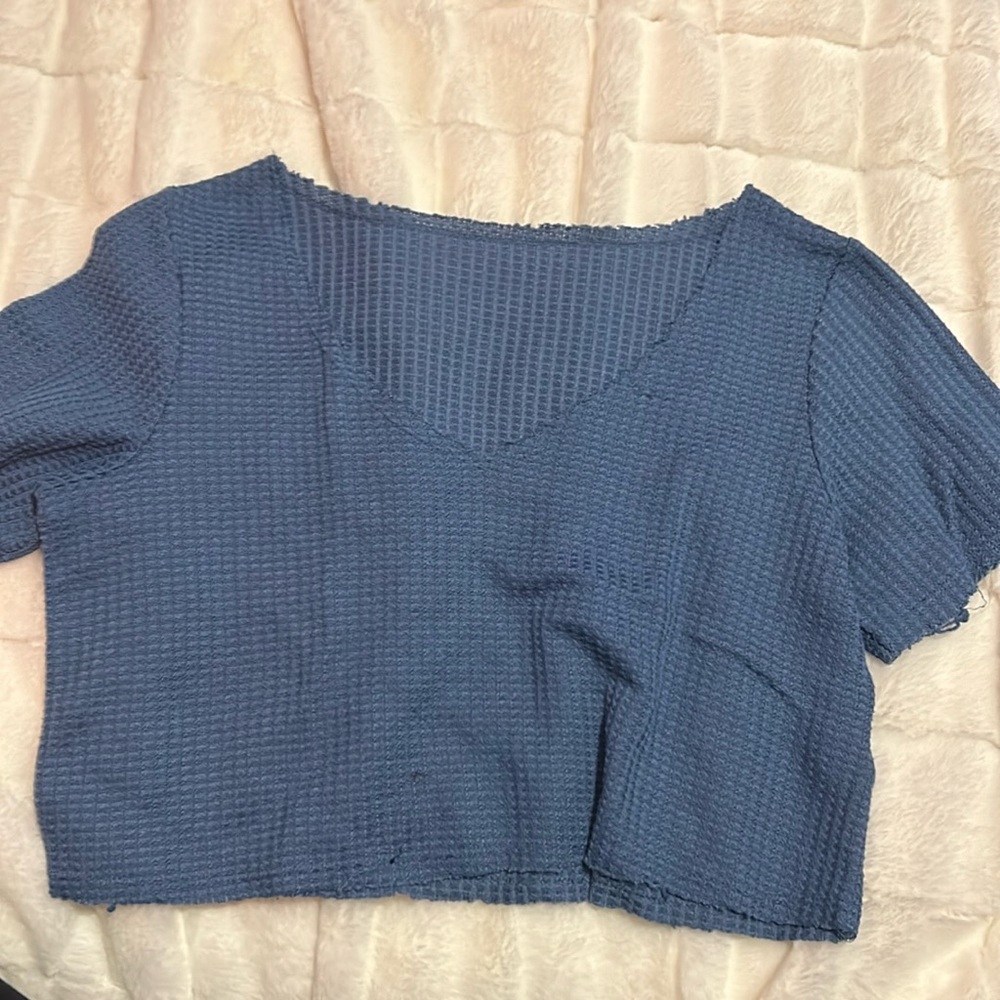 blue crop top